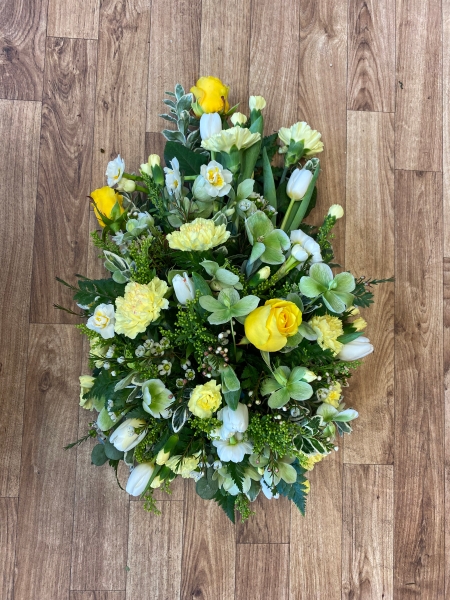White and Yellow Spray